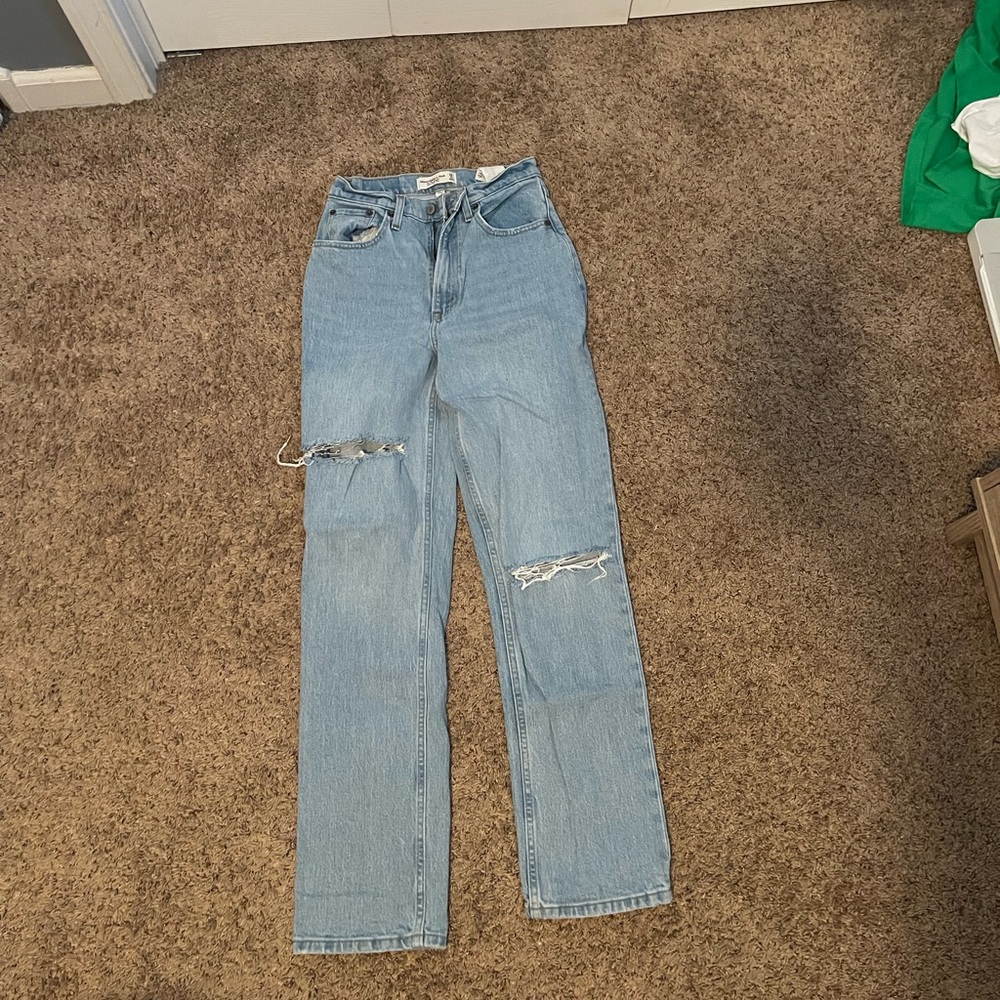 Abercrombie Curve Love High-Rise Straight Jean 26/2R